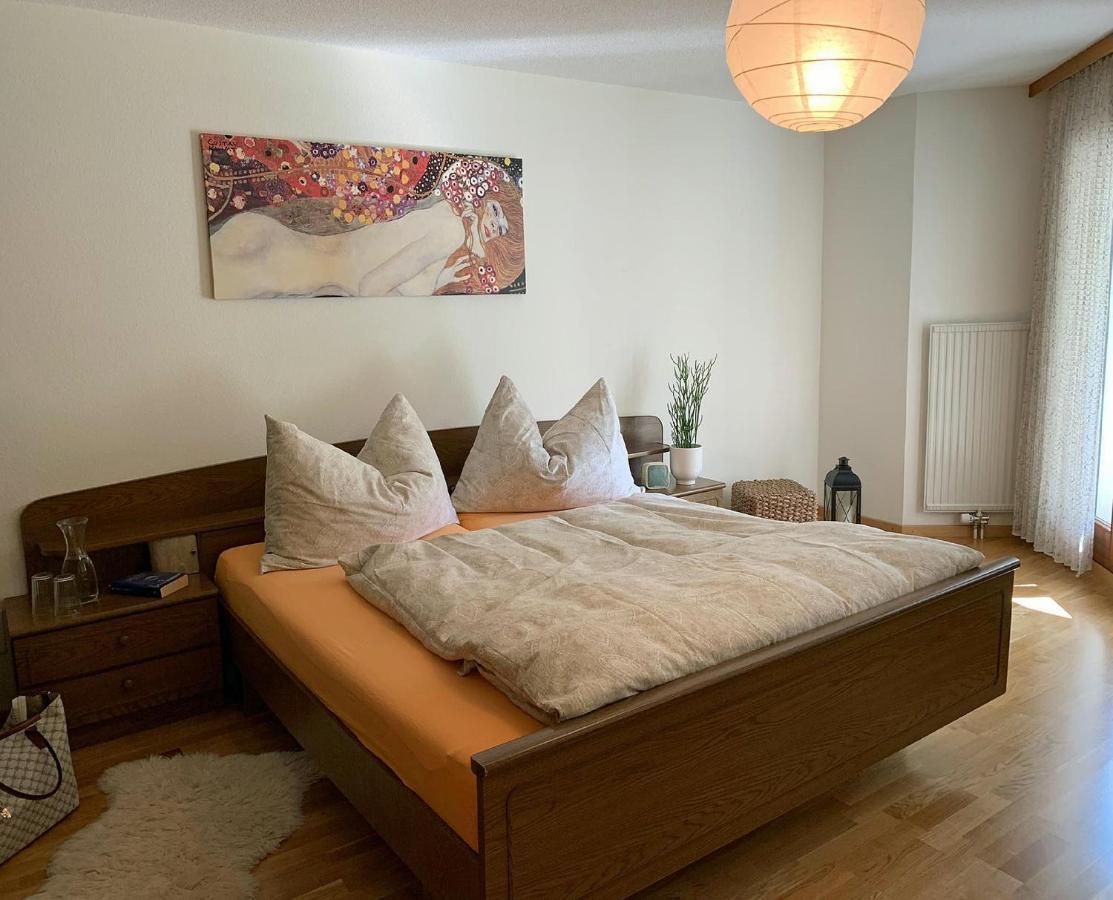 Cadras Apartment Tinzen Bagian luar foto